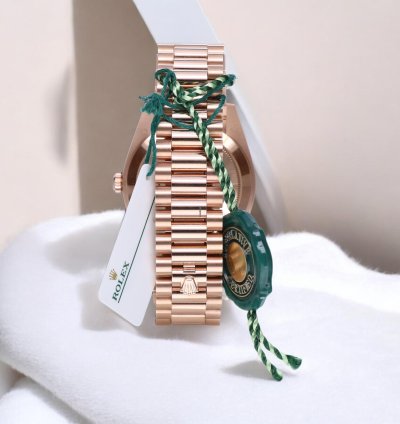 Rolex Day-date 40 President Rose Gold Olive Roman Green 18 Krt Unworn 2025