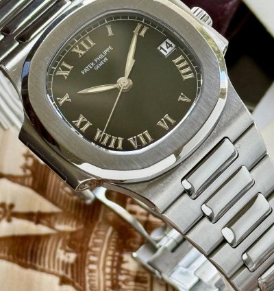 Patek Philippe Nautilus Ref 3800 Full Set Patek Service 2025 Black Roman Dial