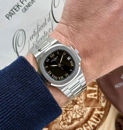Patek Philippe Nautilus Ref 3800 Full Set Patek Service 2025 Black Roman Dial