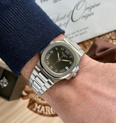 Patek Philippe Nautilus Ref 3800 Full Set Patek Service 2025 Black Roman Dial
