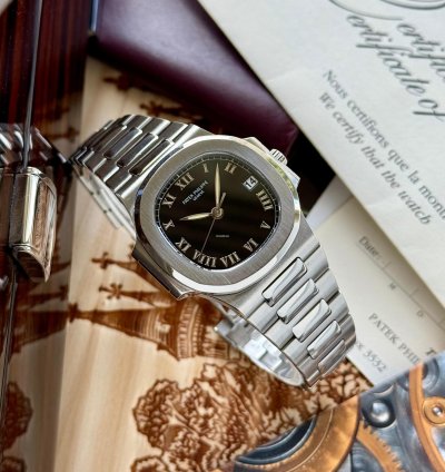 Patek Philippe Nautilus Ref 3800 Full Set Patek Service 2025 Black Roman Dial