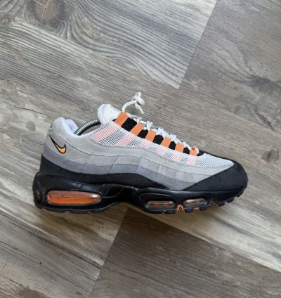 2011 Nike Air Max 95 Bright Mandarin