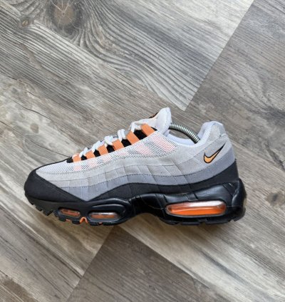2011 Nike Air Max 95 Bright Mandarin