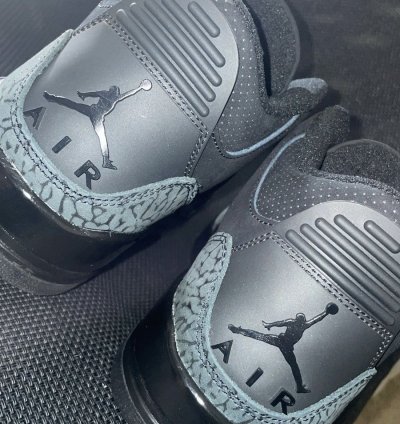 Jordan 3 Black Cats Size 10