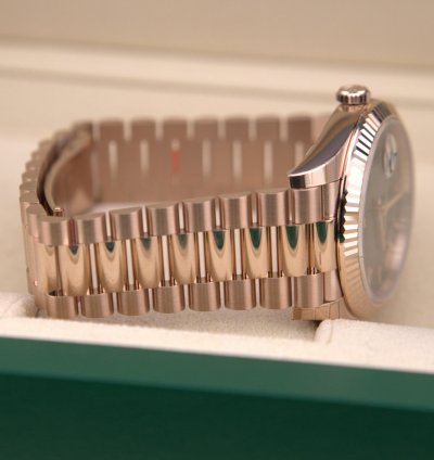 Rolex Day-date 40 Presidential Olive Rose Gold 228235 New Unworn Full Set