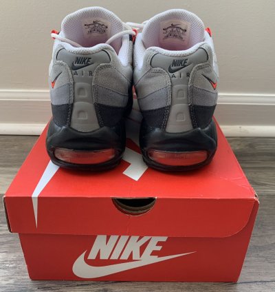 2011 Nike Air Max 95 Solar Red Size 9