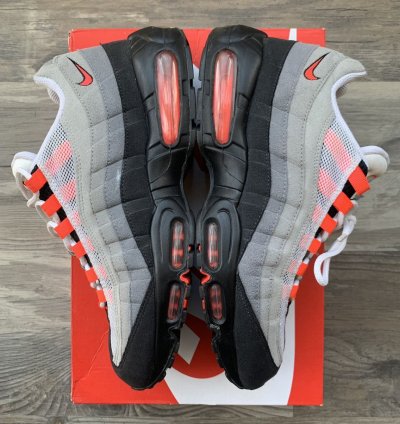 2011 Nike Air Max 95 Solar Red Size 9
