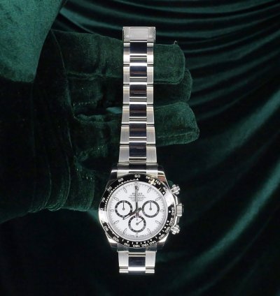Rolex Daytona New Unworn 2025 Rolex Daytona White Dial Stainless Steel Full Set 126500ln