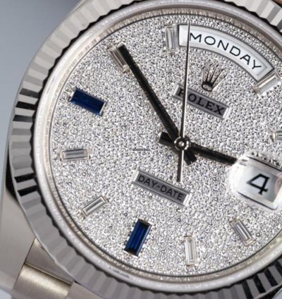 Rolex Day-date 40 Presidential Pave Diamond Dial Baguette Sapphire Diamonds
