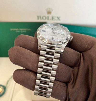 Rolex Day-date 40 Presidential Pave Diamond Dial Baguette Sapphire Diamonds