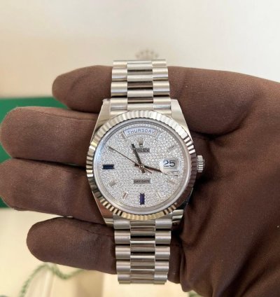 Rolex Day-date 40 Presidential Pave Diamond Dial Baguette Sapphire Diamonds