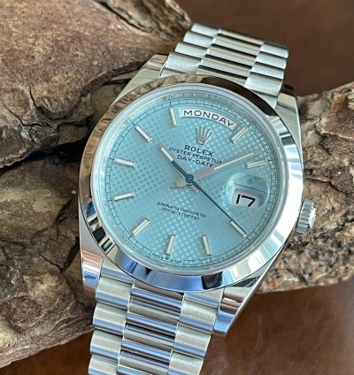 Rolex Day-date 40 Pt 950 - Ice Blue Waffle Dial - Fs 2022 - Ref 228206 - Ungetragen