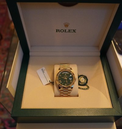Rolex Day-date 40 Rare Arabic Lettered Yellow Gold Green Dial Day-date 40