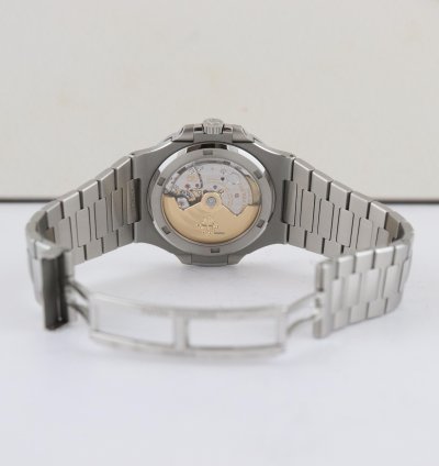 Patek Philippe Nautilus Ref 5711 1a-010 Super Full Set Really Like New Never Polished