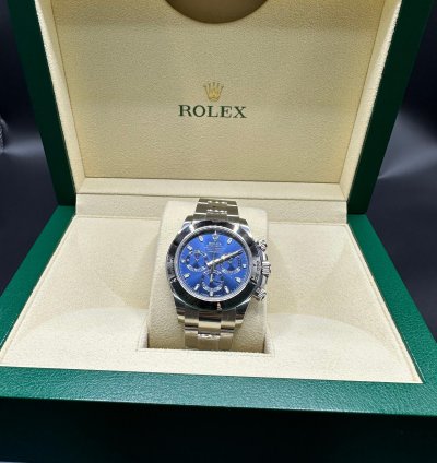 Rolex Daytona New Unworn Full Set