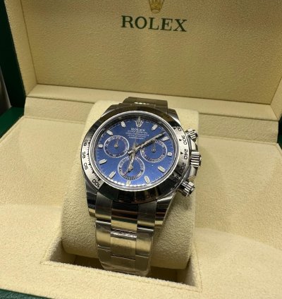 Rolex Daytona New Unworn Full Set
