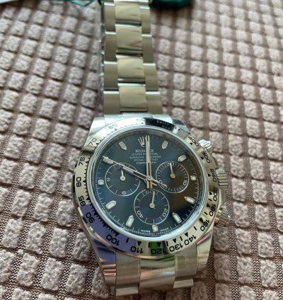 Rolex Daytona New Unworn Full Set