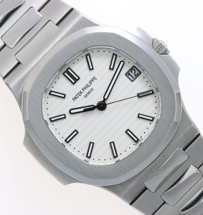 Patek Philippe Nautilus Ref 5711 1a-011 Steel White Dial Full Set Year 2014 Excellent Conditions