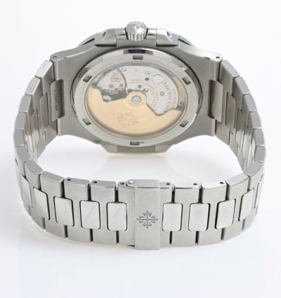 Patek Philippe Nautilus Ref 5711 1a-011 Steel White Dial Full Set Year 2014 Excellent Conditions