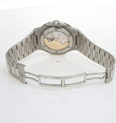 Patek Philippe Nautilus Ref 5711 1a-011 Steel White Dial Full Set Year 2014 Excellent Conditions