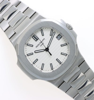 Patek Philippe Nautilus Ref 5711 1a-011 Steel White Dial Full Set Year 2014 Excellent Conditions
