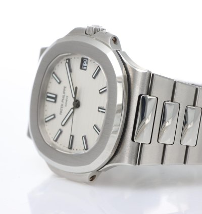 Patek Philippe Nautilus Ref 5711 1a-011 Steel White Dial Full Set Year 2014 Excellent Conditions