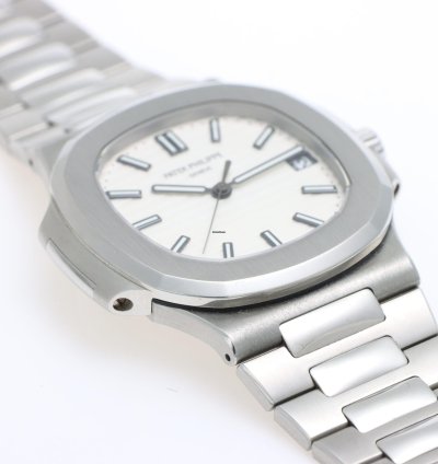 Patek Philippe Nautilus Ref 5711 1a-011 Steel White Dial Full Set Year 2014 Excellent Conditions
