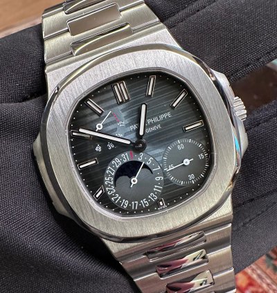 Patek Philippe Nautilus Ref 5712 1a-001