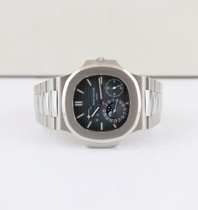 Patek Philippe Nautilus Ref 5712 1a-001 Super Full Set Excellent Conditions