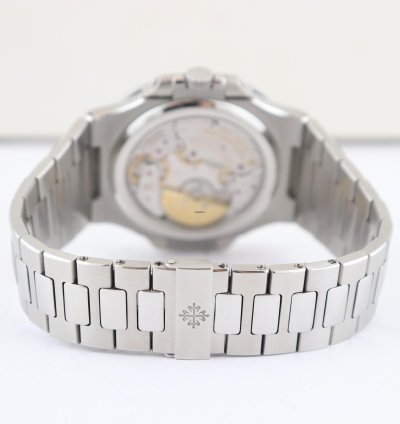 Patek Philippe Nautilus Ref 5712 1a-001 Super Full Set Excellent Conditions
