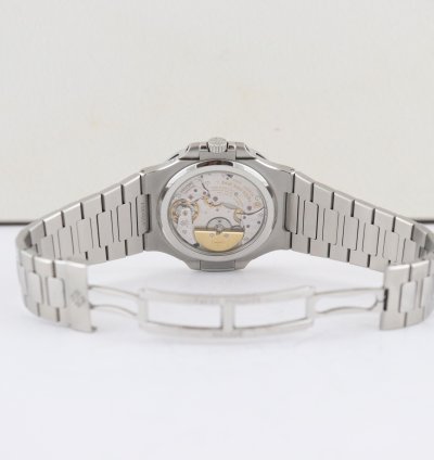 Patek Philippe Nautilus Ref 5712 1a-001 Super Full Set Excellent Conditions
