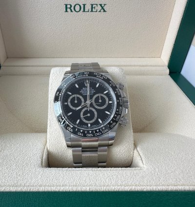Rolex Daytona Newest Model Full Set Box And Papers Unworn