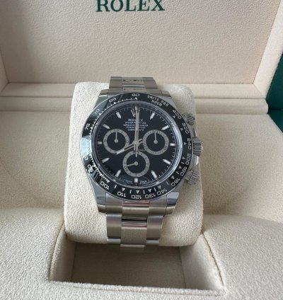Rolex Daytona Newest Model Full Set Box And Papers Unworn