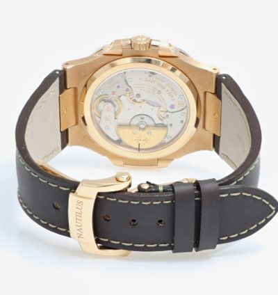 Patek Philippe Nautilus Ref 5712 1r-001 Rose Gold Brown Dial Full Set Year 2014 Excellent Conditions