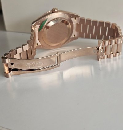 Rolex Day-date 40 Rose Gold 228235 Never Worn