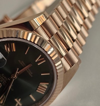 Rolex Day-date 40 Rose Gold 228235 Never Worn