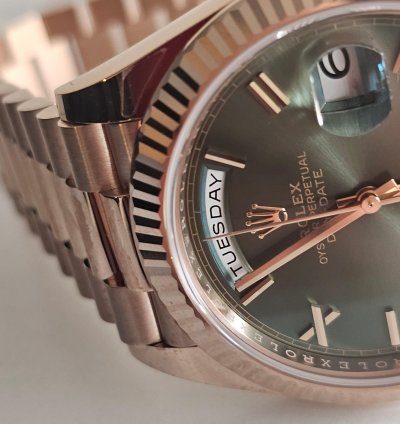 Rolex Day-date 40 Rose Gold 228235 Never Worn