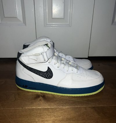 2013 Nike Air Force 1 Mid Black White Green Abyss Volt