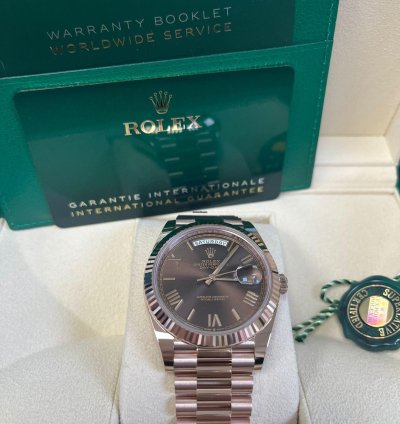 Rolex Day-date 40 Rose Gold Chocolate Roman Dial Fluted Bezel 228235