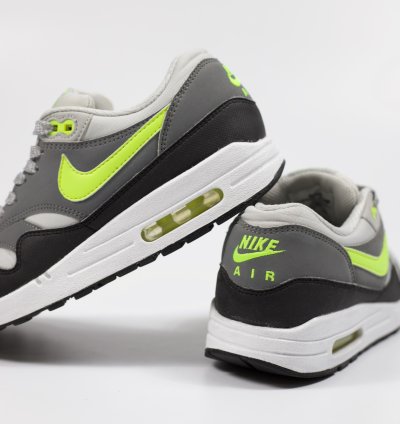 2013 Nike Air Max 1 Essential Neon