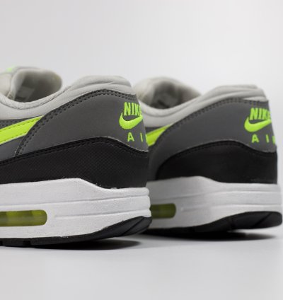 2013 Nike Air Max 1 Essential Neon