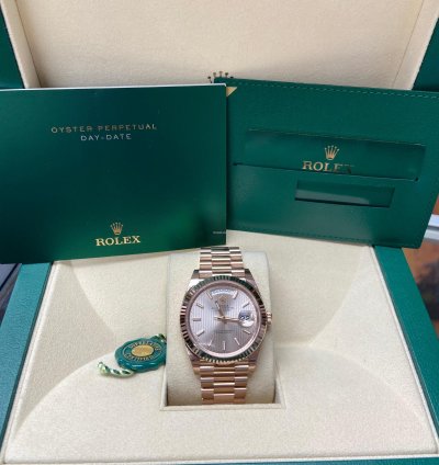 Rolex Day-date 40 Rose Gold Day-date 40mm Sundust Tapestry Stick Dial 228235 2022 New