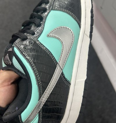 Diamond Supply Co Nike Sb Dunk Low Tiffany