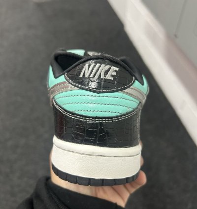 Diamond Supply Co Nike Sb Dunk Low Tiffany