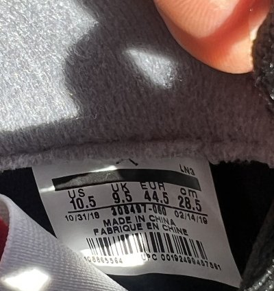 Jordan 4 Bred