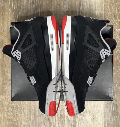 Jordan 4 Bred