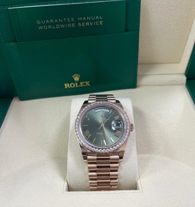 Rolex Day-date 40 Rose Gold Olive Green Roman Dial Diamond Bezel 228345rbr