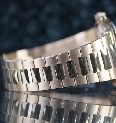 Patek Philippe Nautilus Ros - Like New - Fullset - 2018