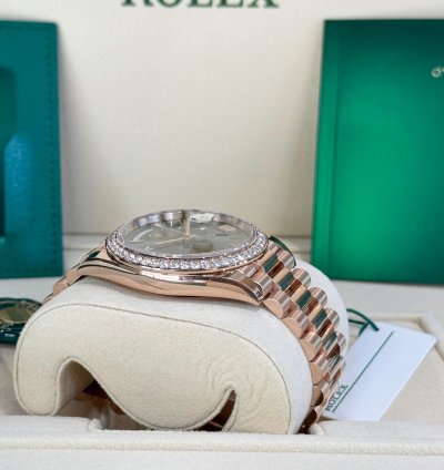 Rolex Day-date 40 Rose Gold Olive Roman Dial Diamond Bezel 2023