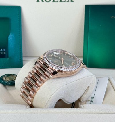 Rolex Day-date 40 Rose Gold Olive Roman Dial Diamond Bezel 2023